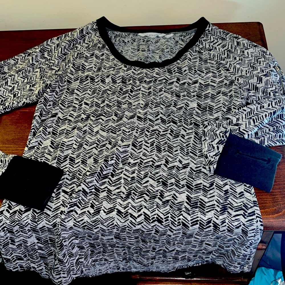 Athleta Size Small Performance Top